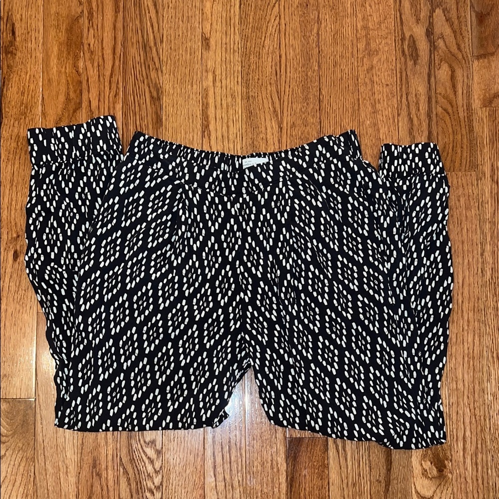 Abercrombie & Fitch Black & White Tribal Jogger Pants Women’s Size Small